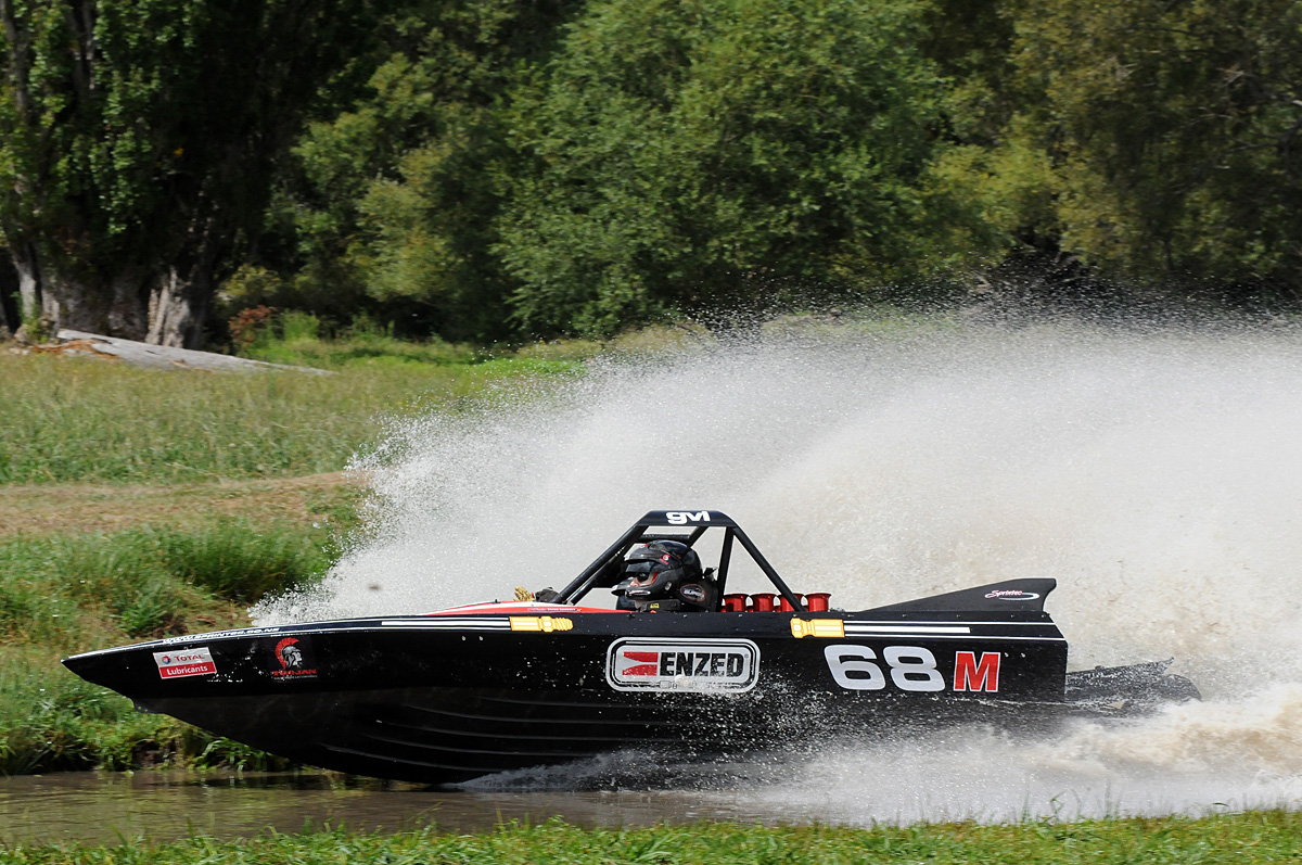 Caughey cements SuperBoat lead at Hastings - Peter Caughey Racing - Jet ...